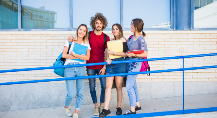 How to Apply for University-Specific Scholarships: Tips and Tricks